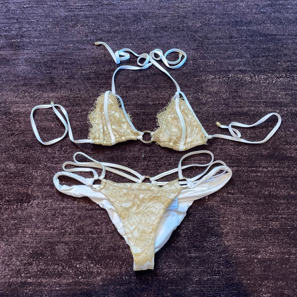 BEACH BUNNY BRIDE Sexy White/Gold Bikini (M)